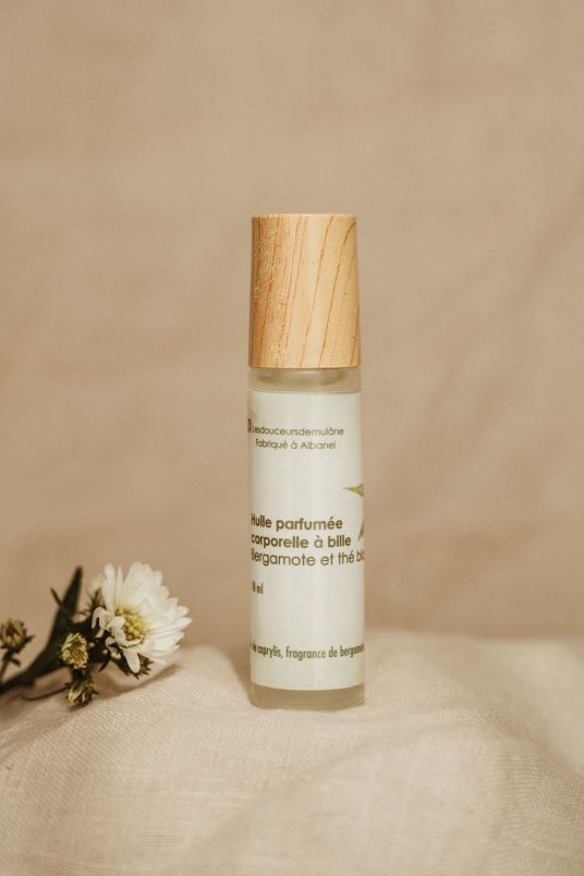 Parfum à bille bergamote et thé blanc